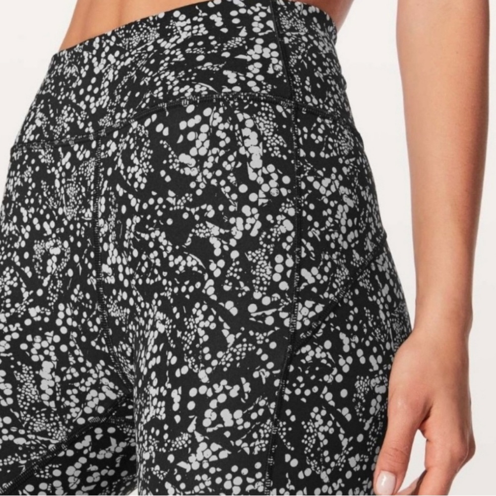 Rare Lululemon Align Leggings In Chirasu Black And White Spotted Print Size 2